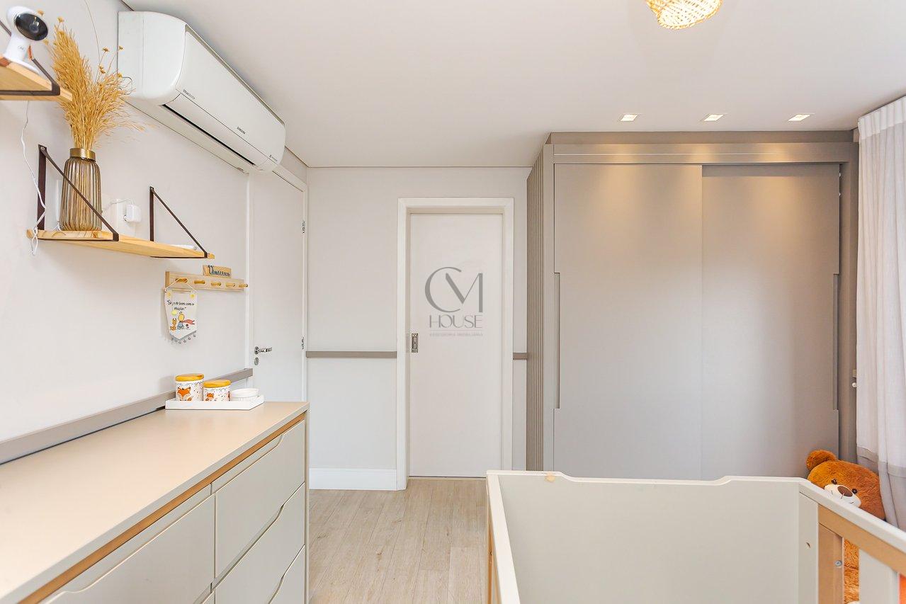 Maravilhosa cobertura duplex face norte com 215m² privativos no coração do Água Verde Rua Palmeiras Curitiba - 