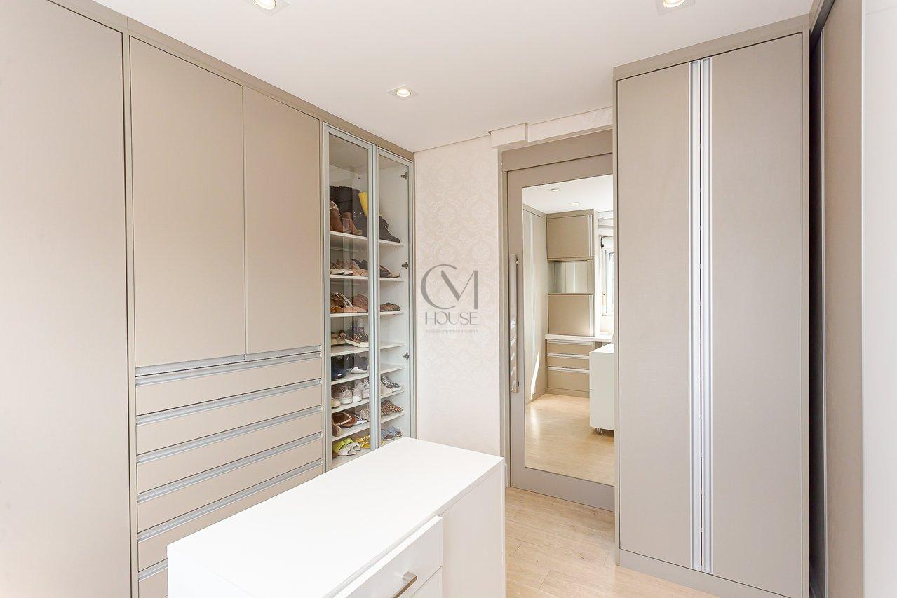 Maravilhosa cobertura duplex face norte com 215m² privativos no coração do Água Verde Rua Palmeiras Curitiba - 