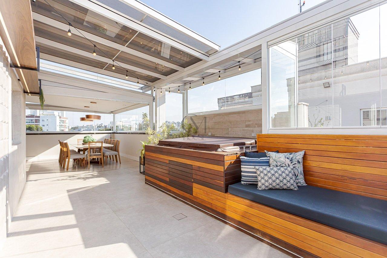 Maravilhosa cobertura duplex face norte com 215m² privativos no coração do Água Verde Rua Palmeiras Curitiba - 
