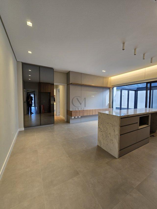 Apartamento Garden semi-mobiliado com móveis sob medida Rua Coronel Airton Plaisant Curitiba - 