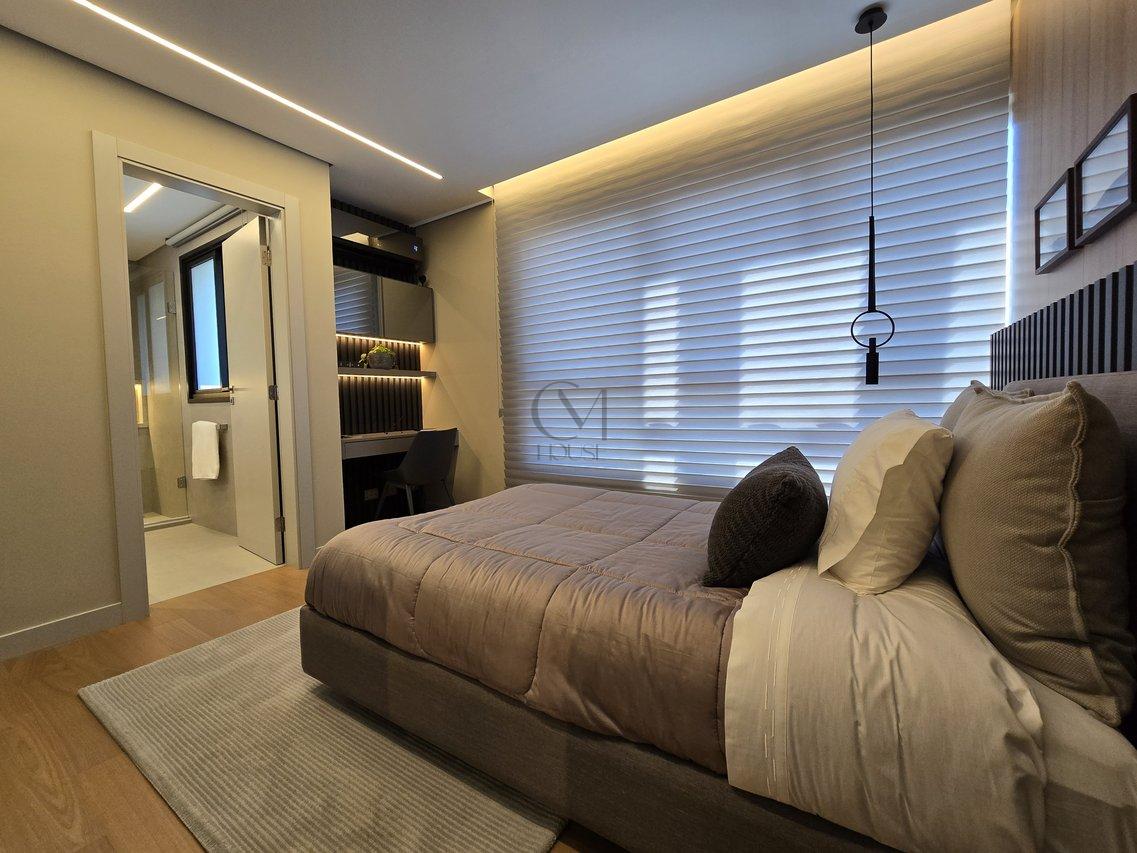 Belíssimo Apartamento com 3 suítes 100% mobiliado no Centro Cívico Rua Vieira dos Santos Curitiba - 