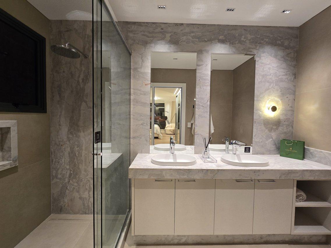 Apartamento 3 suítes no Água Verde - Personalizável Travessa Rafael Francisco Greca Curitiba - 