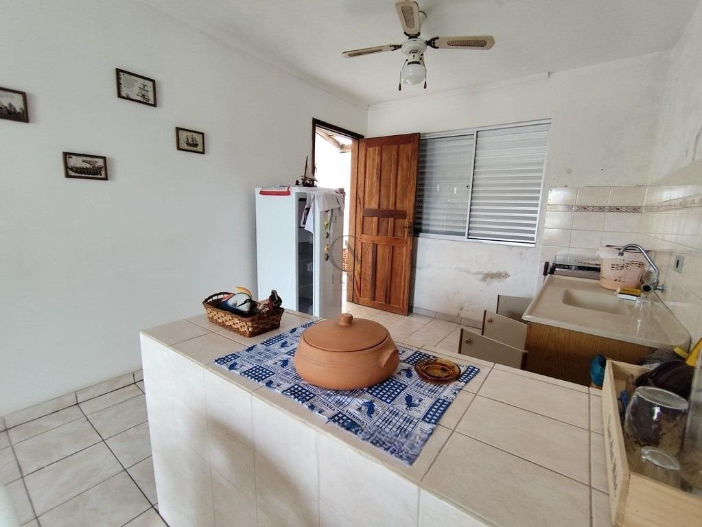 Casa mobiliada com 2 quartos a 400m da praia em Pontal do Sul Rua Erva Cidreira Pontal do Paraná - 