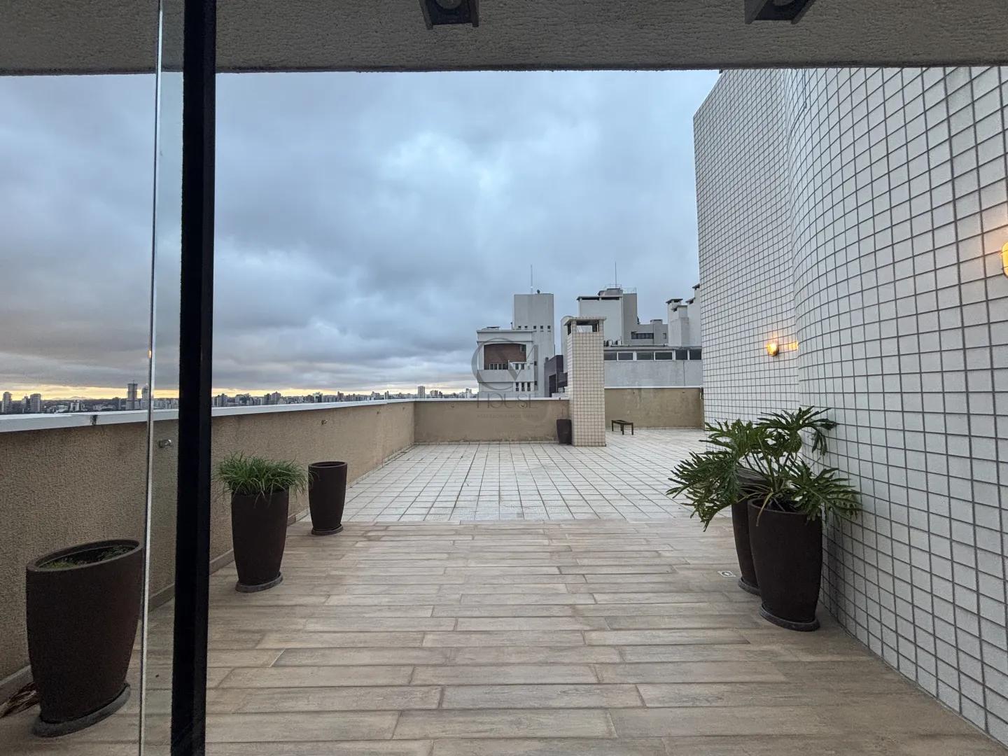 Conjunto comercial no Batel ao lado da Pra&ccedil;a do Jap&atilde;o Avenida Sete de Setembro Curitiba - 