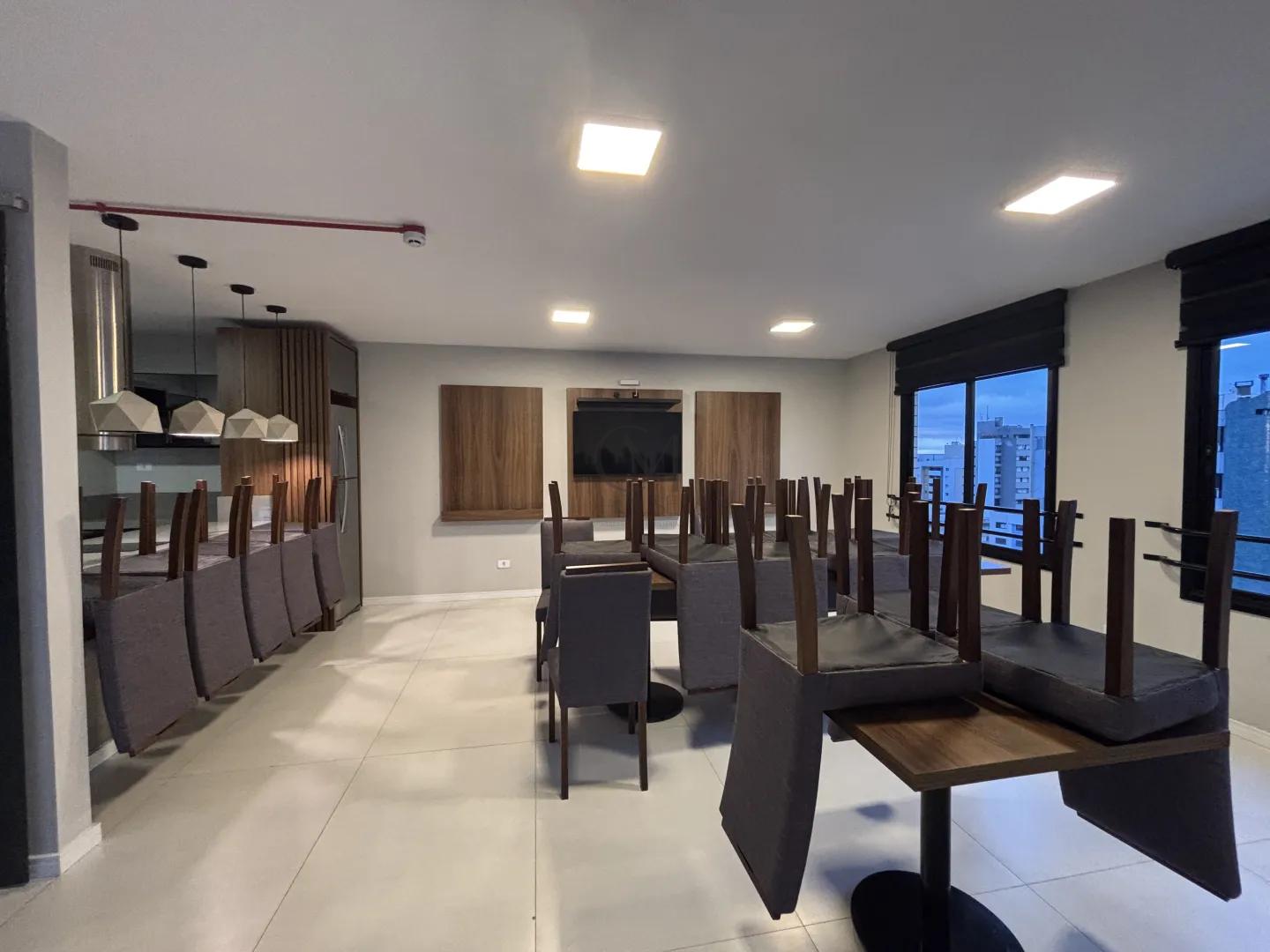 Conjunto comercial no Batel ao lado da Pra&ccedil;a do Jap&atilde;o Avenida Sete de Setembro Curitiba - 