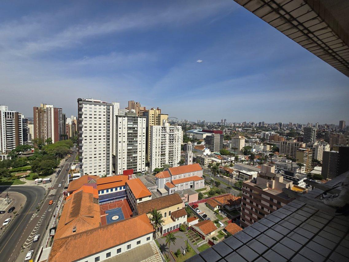 Conjunto comercial no Batel ao lado da Praça do Japão Rua Silveira Peixoto Curitiba - 
