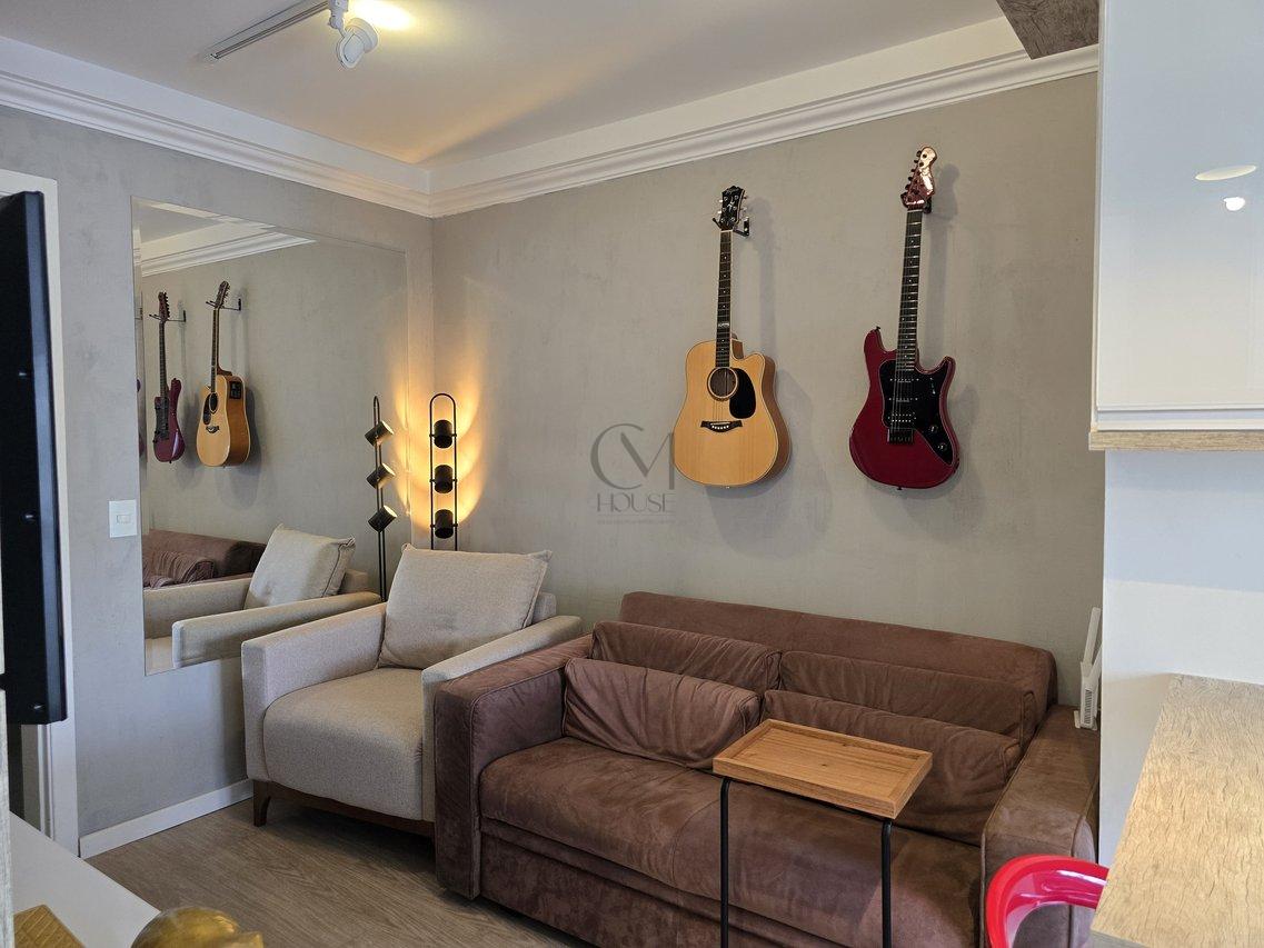 Ótimo apartamento mobiliado com 1 suíte e vaga de garagem no Água Verde Rua Alcebíades Plaisant Curitiba - 