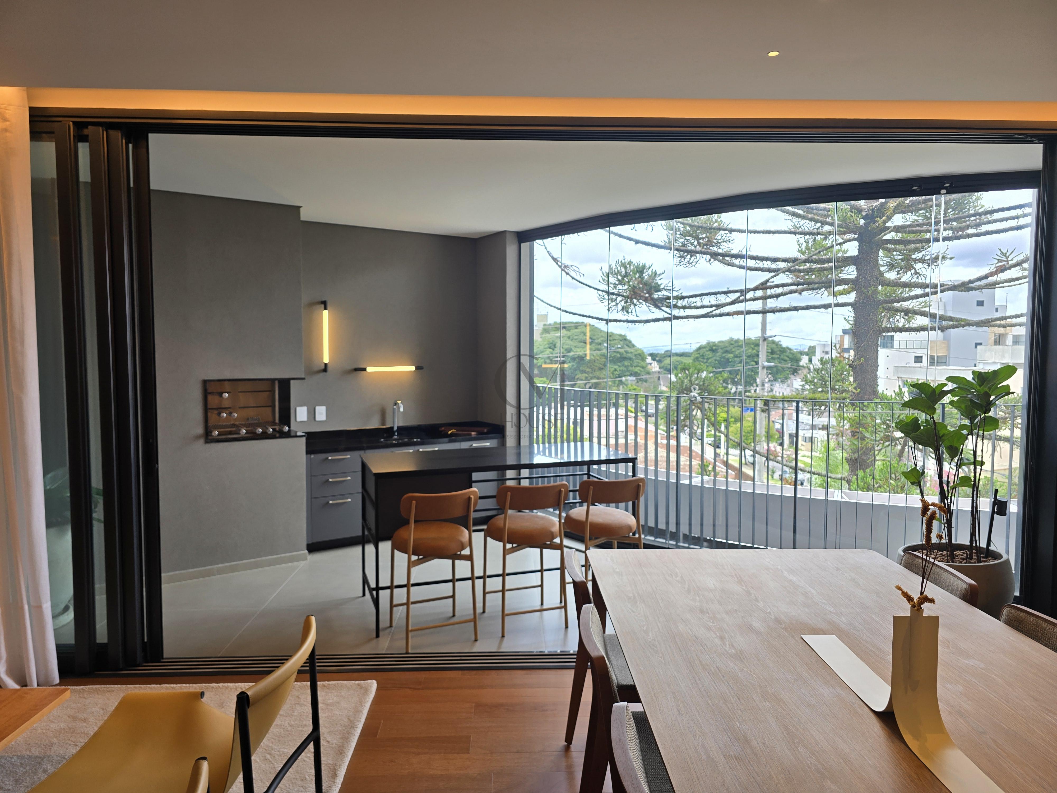 Apartamento novo e finamente mobiliado e decorado Rua Professor Assis Gonçalves Curitiba - 