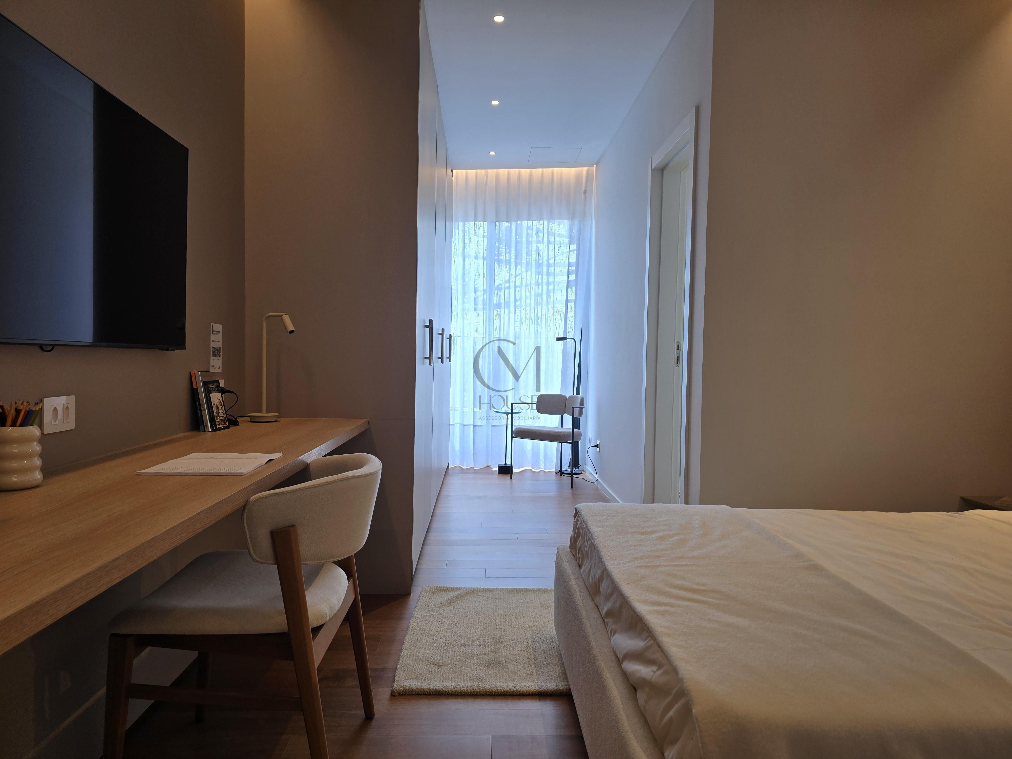 Apartamento novo e finamente mobiliado e decorado Rua Professor Assis Gonçalves Curitiba - 