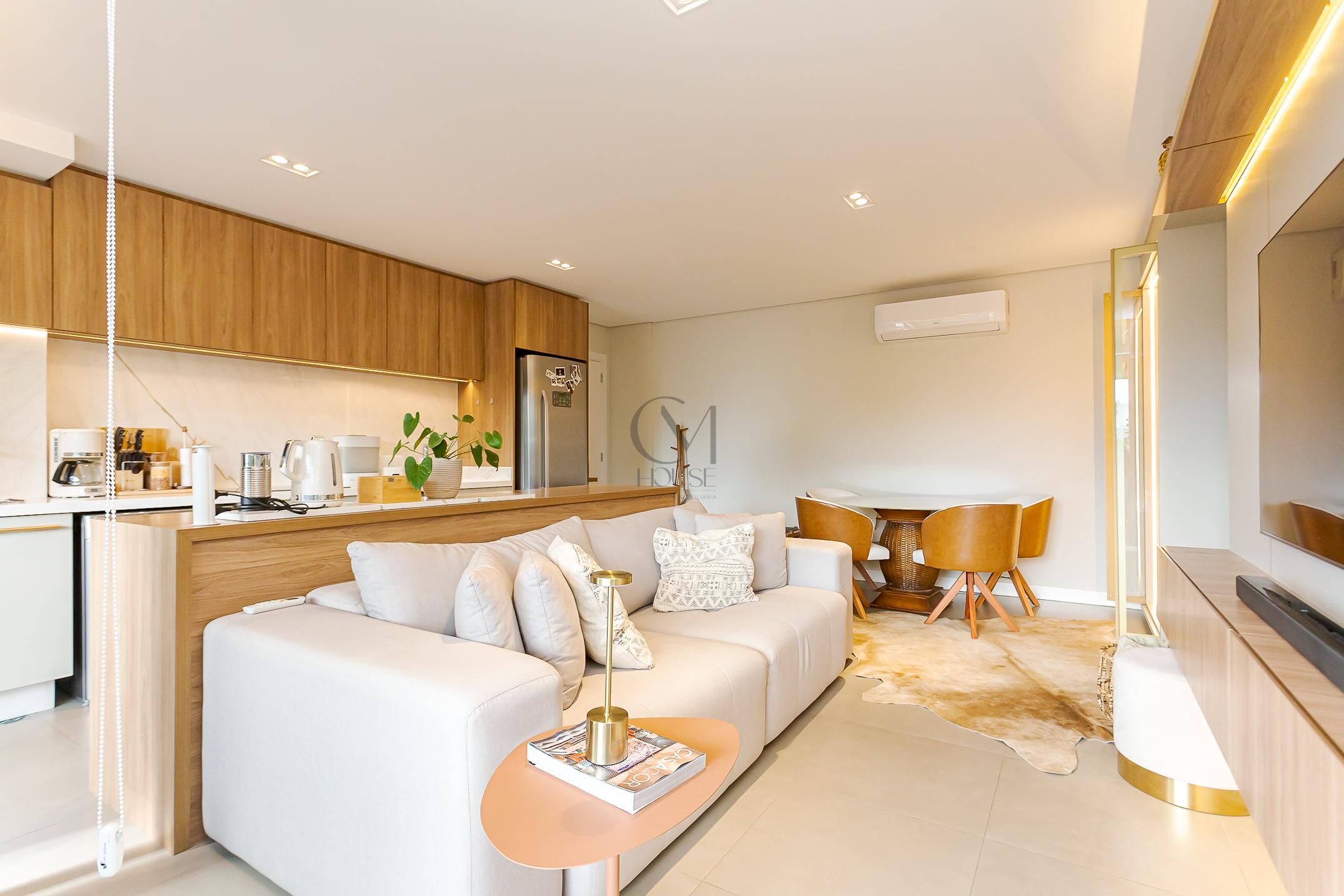 Apartamento completamente mobiliado com 2 quartos (1 su&iacute;te) e 2 vagas de garagem Rua Coronel Airton Plaisant Curitiba - 