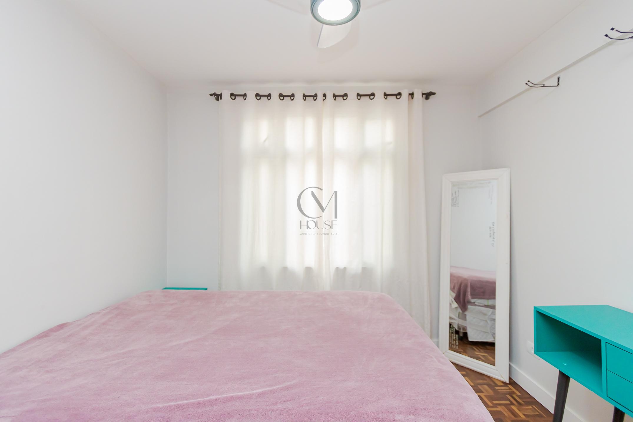 Apartamento 3 quartos com su&iacute;te reformado no &Aacute;gua Verde rua castro Curitiba - 