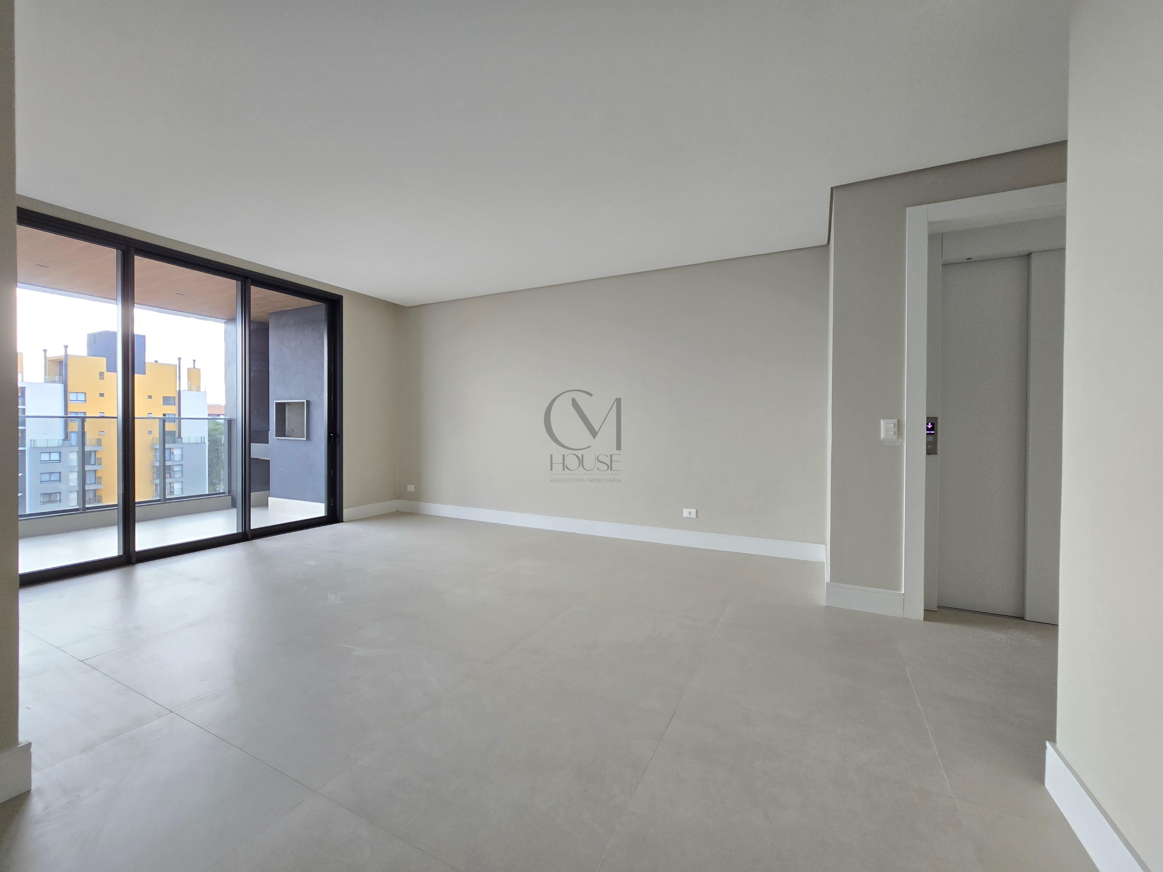 Apartamento com 3 su&iacute;tes novo com vista livre Rua Herculano Carlos Franco de Souza Curitiba - 