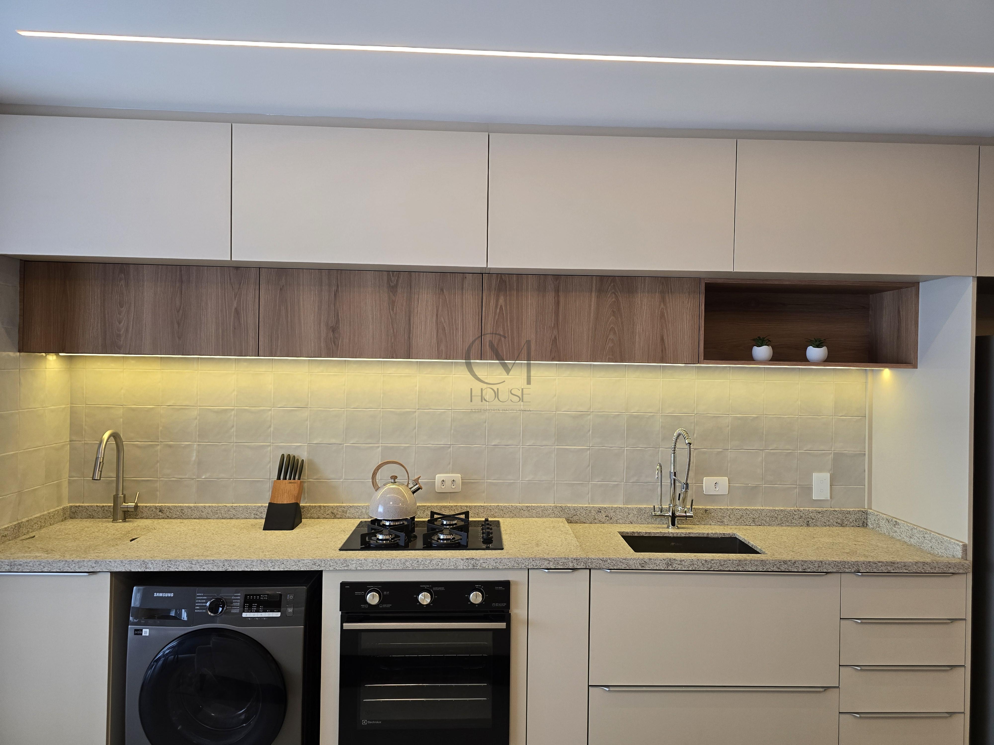 Apartamento com 3 quartos (1 su&iacute;te) em condom&iacute;nio clube no Vila Izabel Rua Professor Álvaro Jorge Curitiba - 