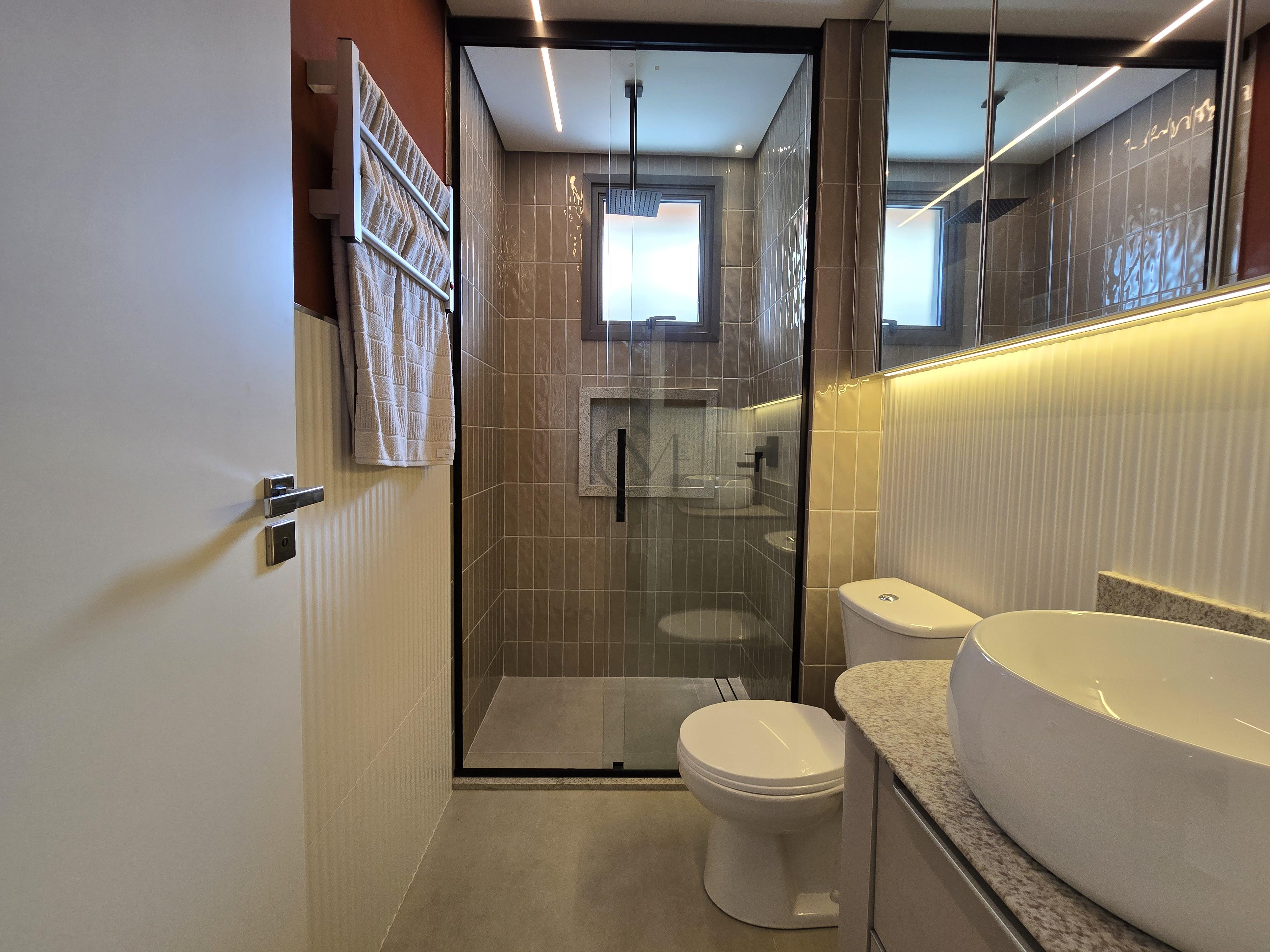 Apartamento com 3 quartos (1 su&iacute;te) em condom&iacute;nio clube no Vila Izabel Rua Professor Álvaro Jorge Curitiba - 