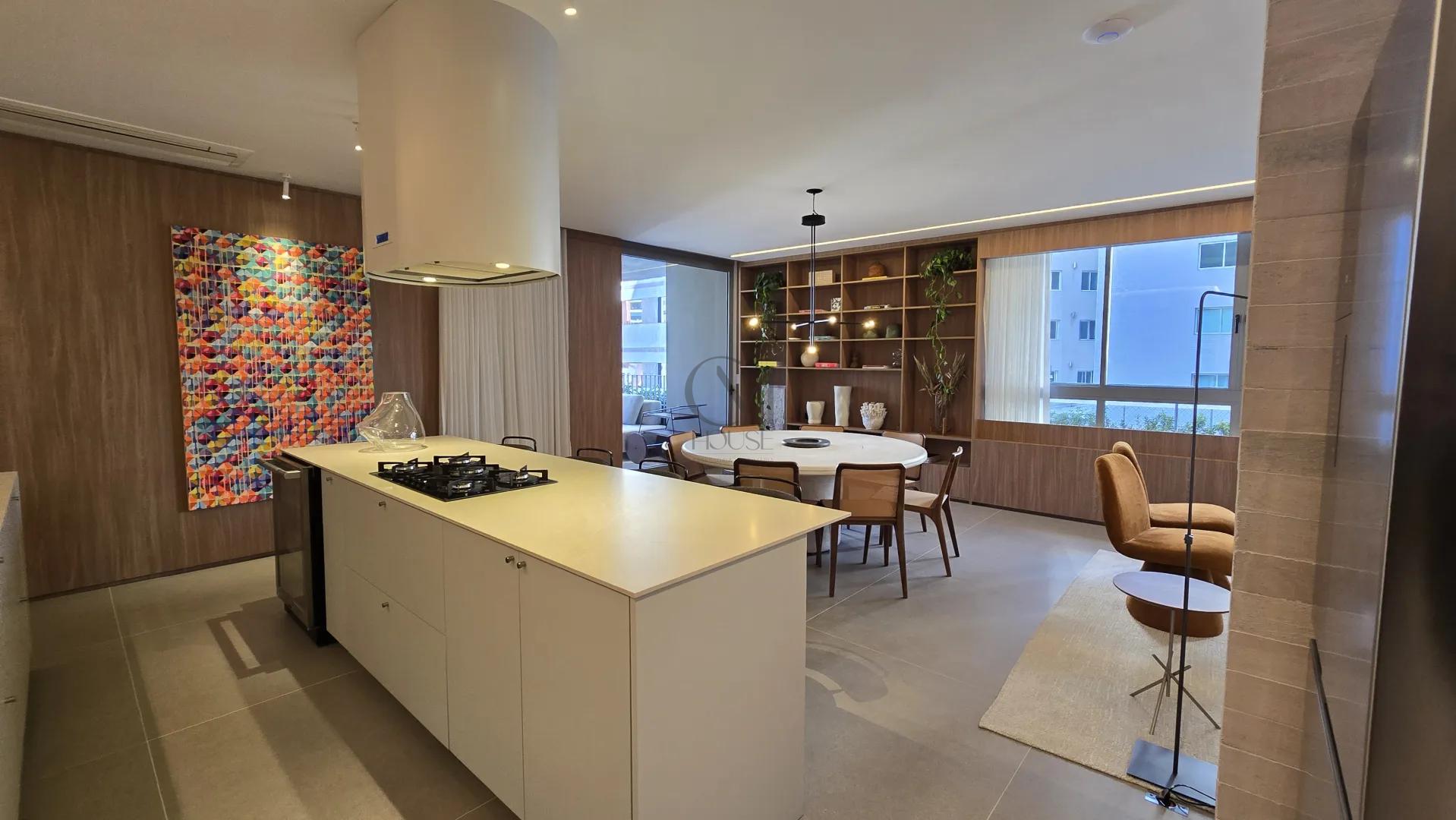 Apartamento 3 su&iacute;tes decorado e mobiliado no Cabral Rua Belém Curitiba - 