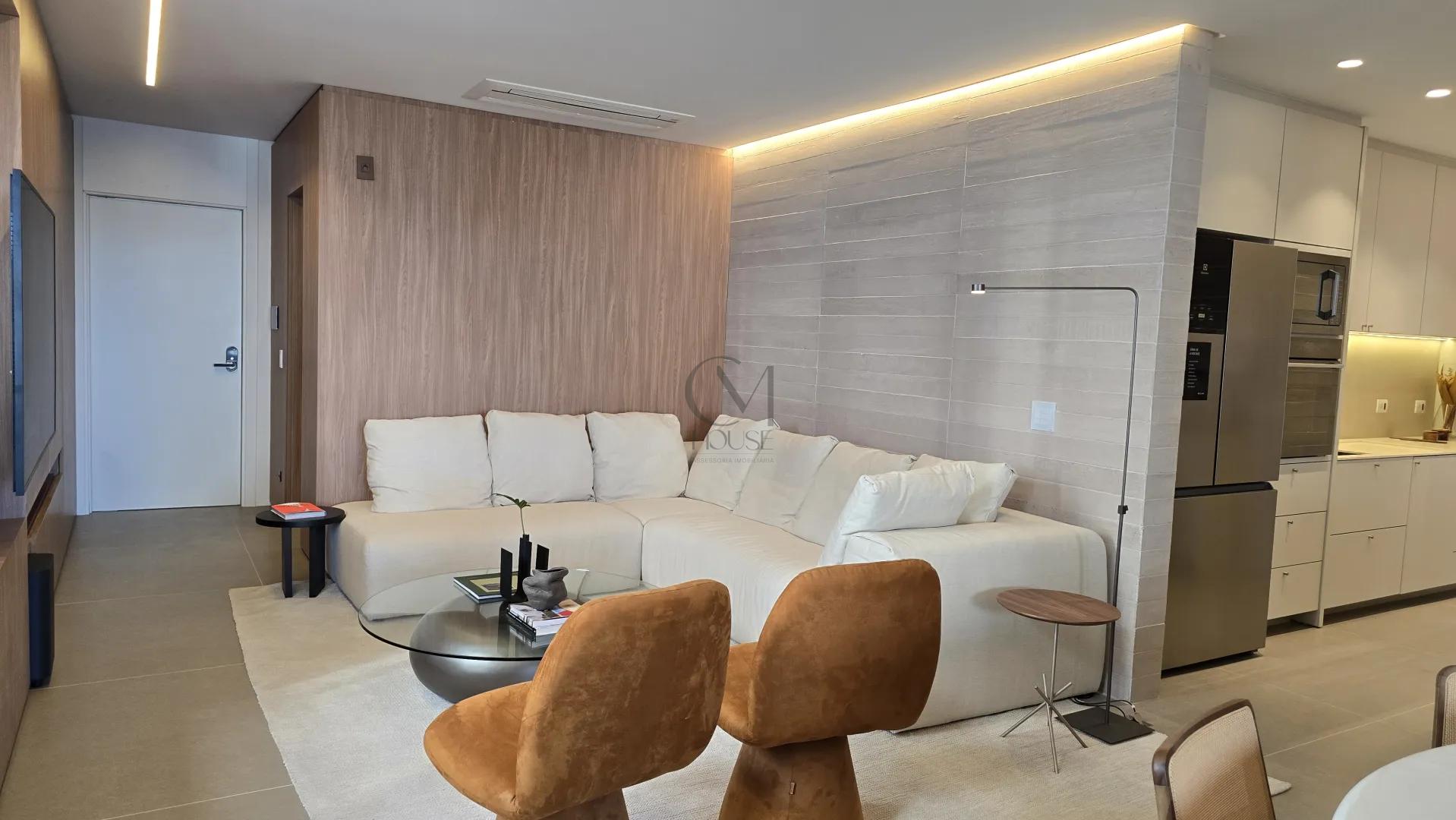 Apartamento 3 su&iacute;tes decorado e mobiliado no Cabral Rua Belém Curitiba - 