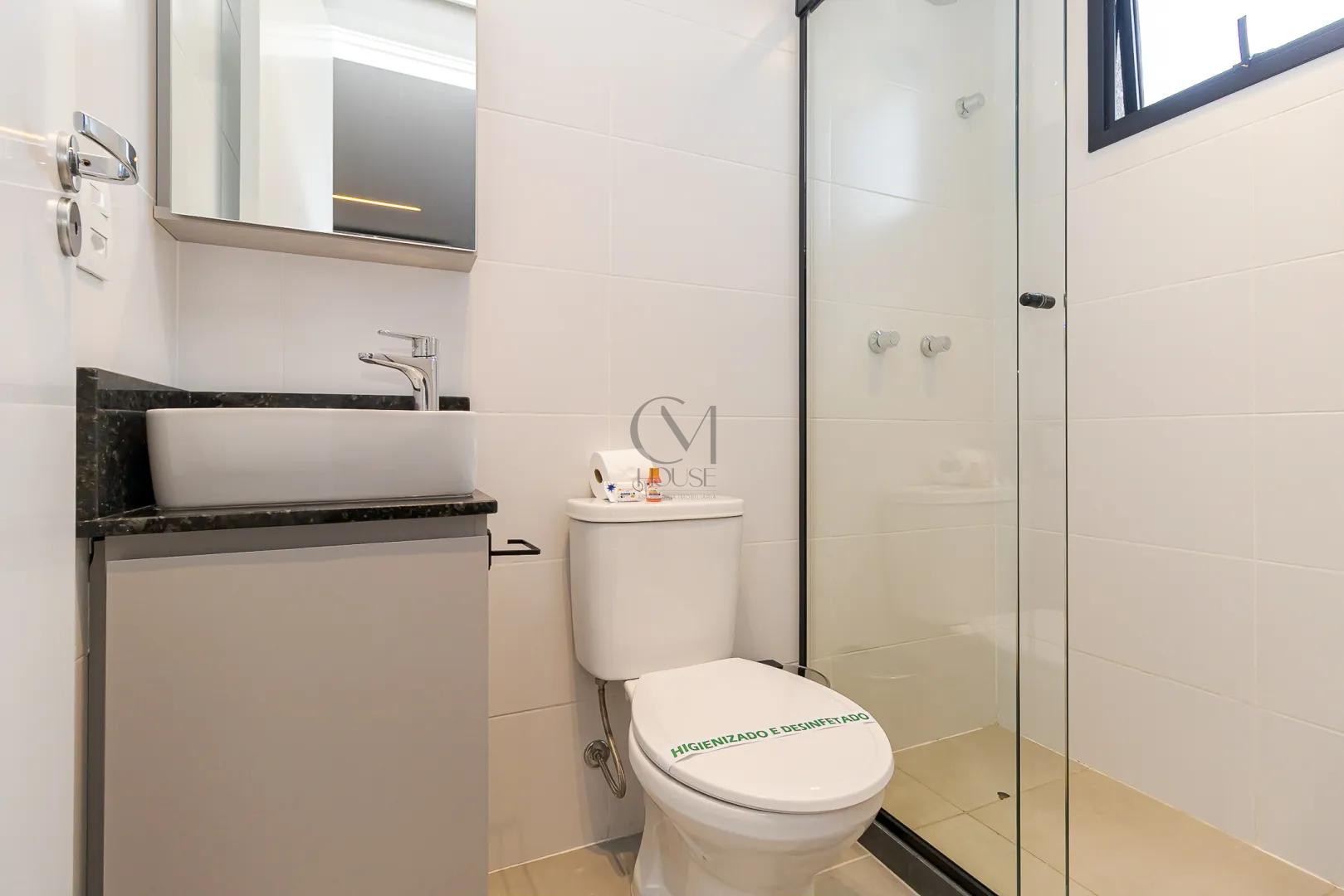 Studio completo no Centro de Curitiba com sacada Rua Tibagi Curitiba - 