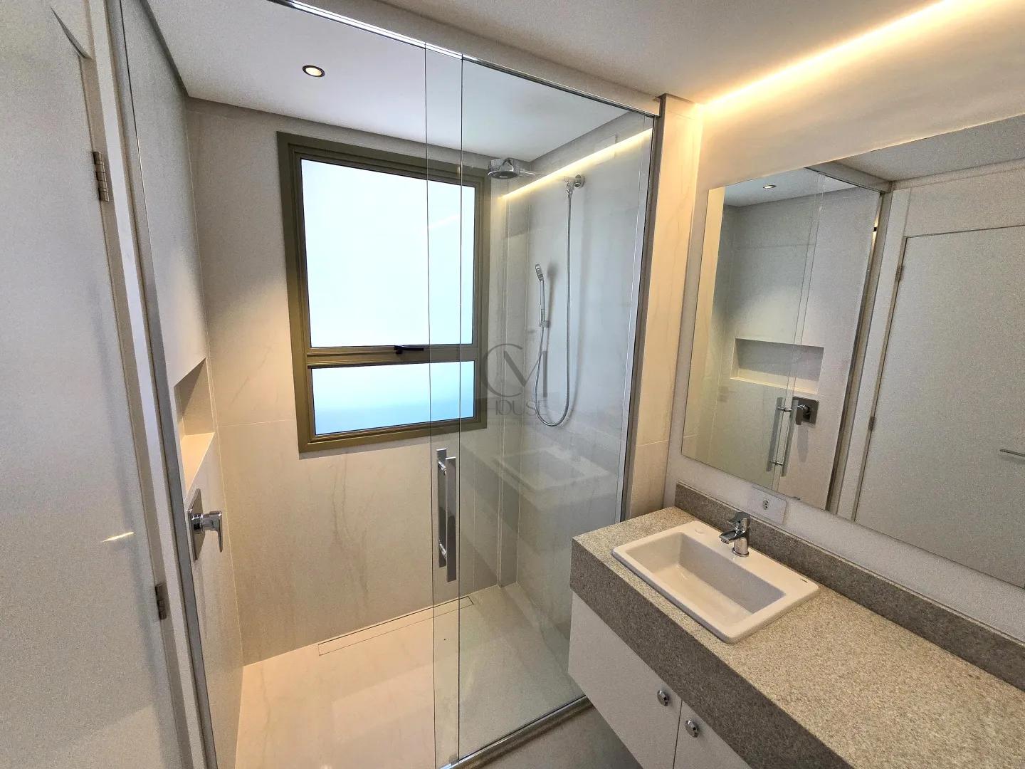 Apartamento mobiliado e decorado Pra&ccedil;a do Jap&atilde;o Rua Doutor Alexandre Gutierrez Curitiba - 