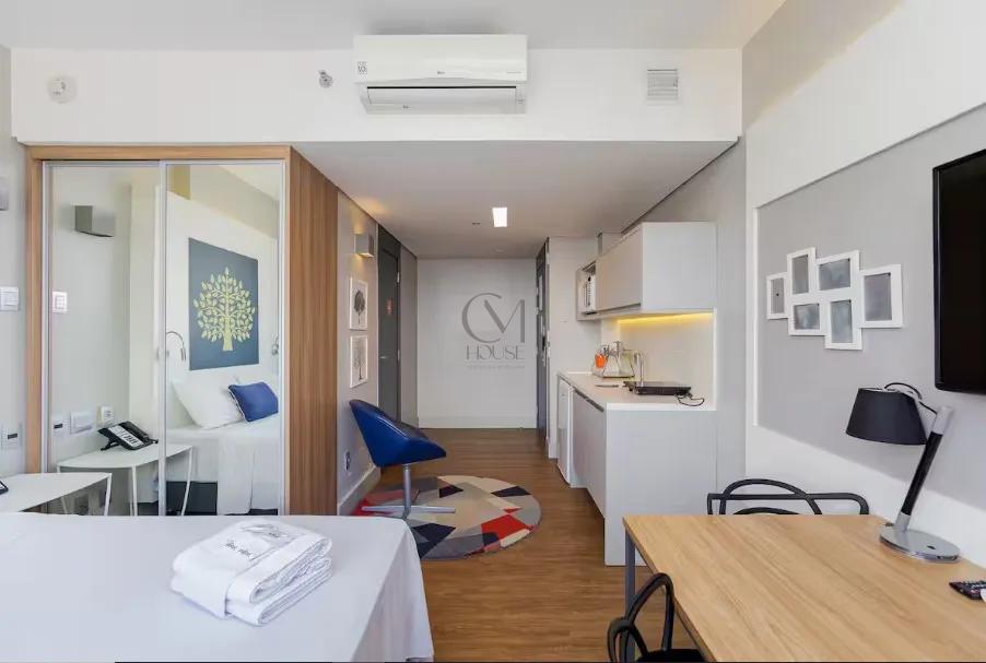 St&uacute;dio completamente mobiliado e decorado pronto em andar alto pra morar ou rentabilizar Avenida Silva Jardim Curitiba - 