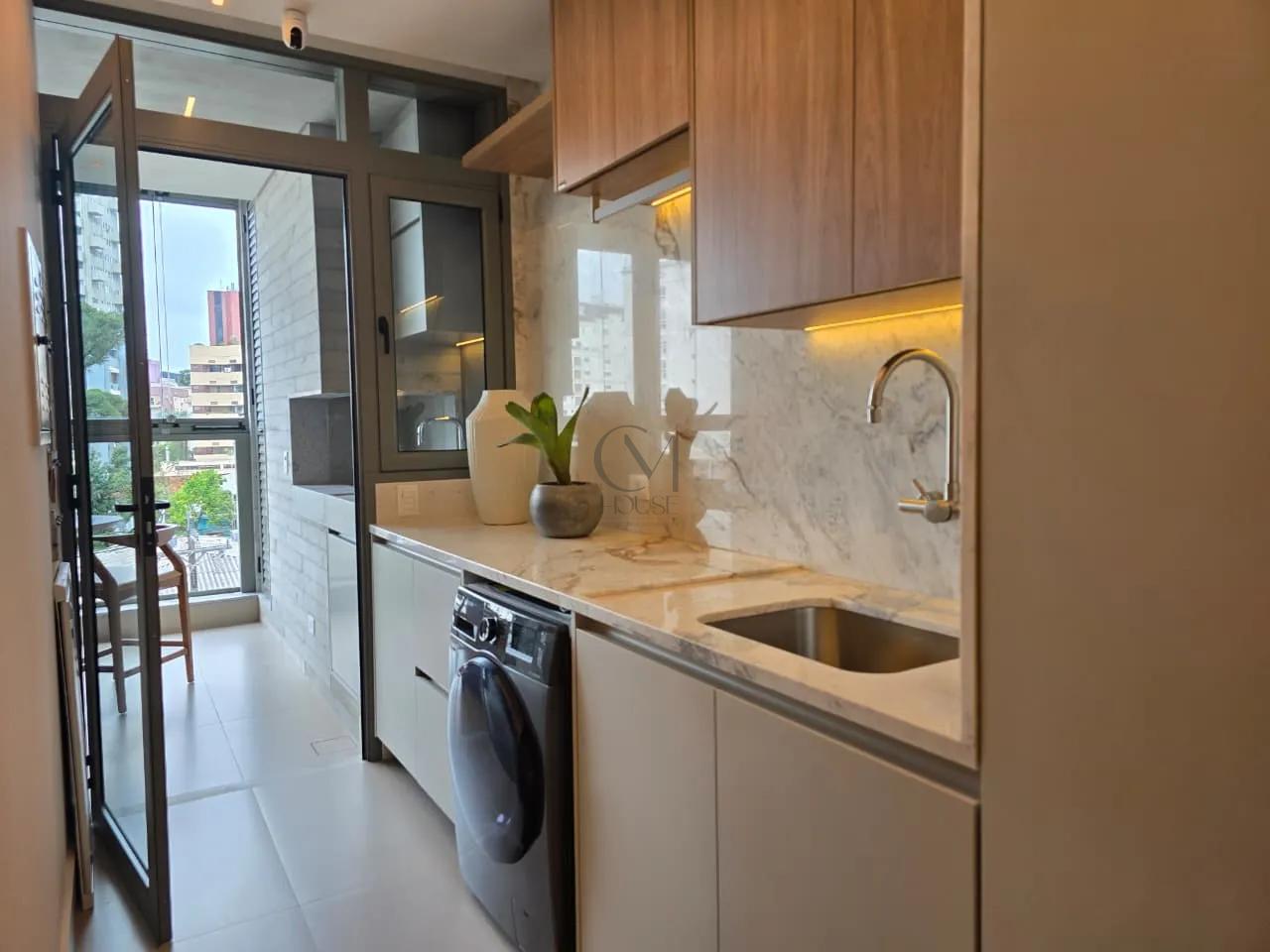 3 su&iacute;tes mobiliado e decorado no Batel  Curitiba - 