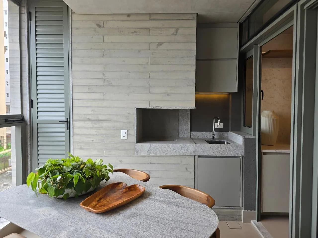 3 su&iacute;tes mobiliado e decorado no Batel  Curitiba - 