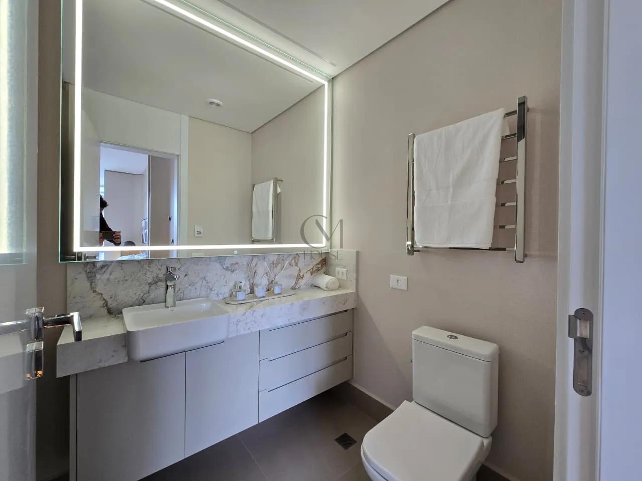 3 su&iacute;tes mobiliado e decorado no Batel  Curitiba - 