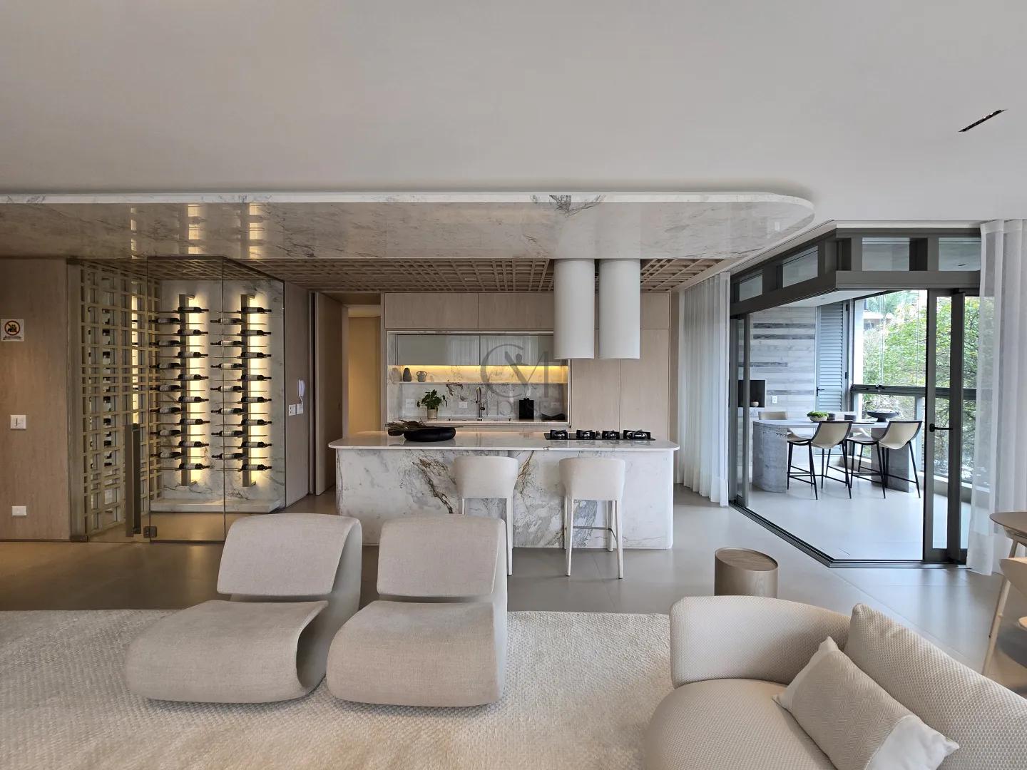 Apartamento impec&aacute;vel mobiliado e decorado no Batel Rua Teixeira Coelho Curitiba - 