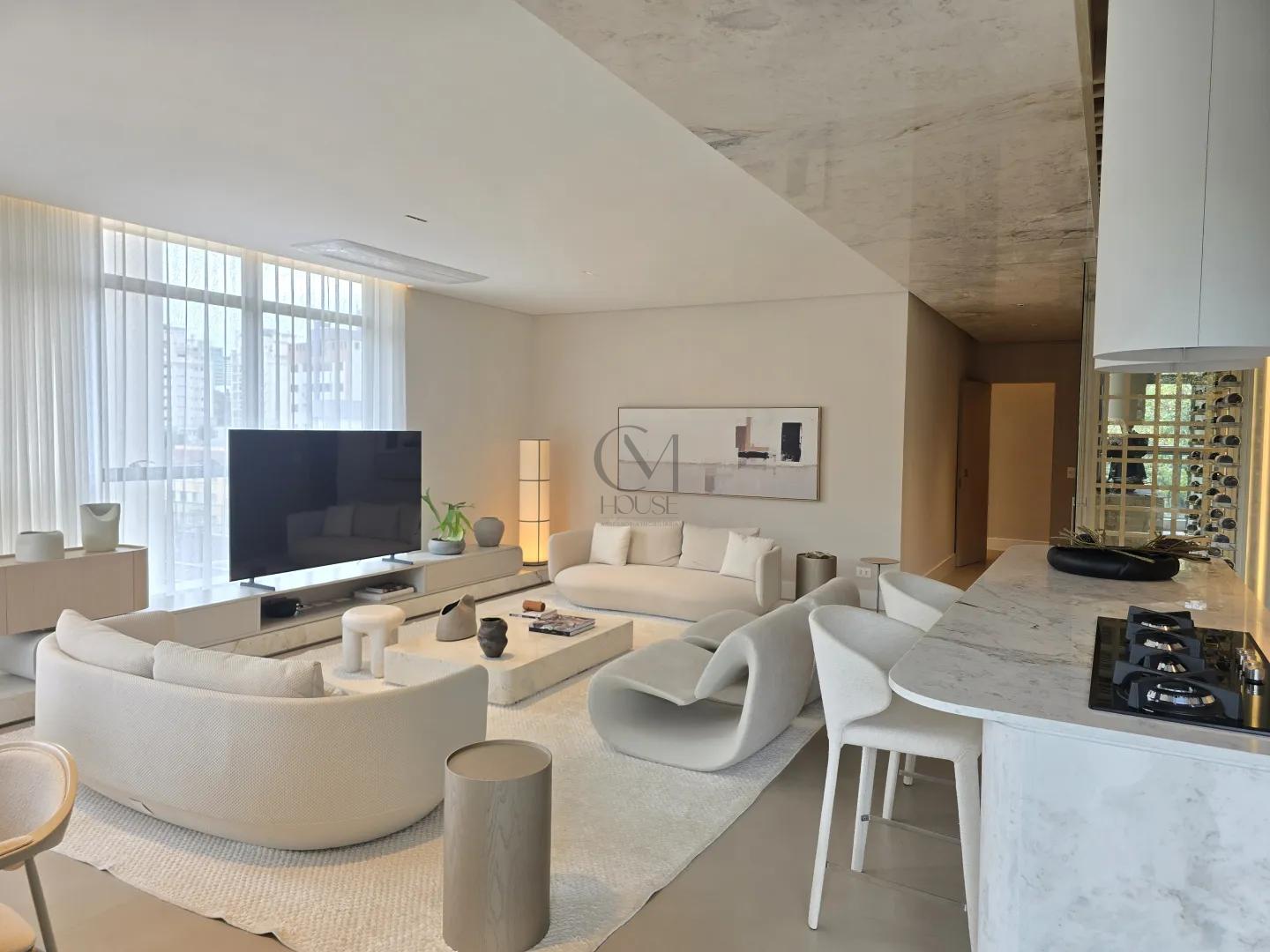Apartamento impec&aacute;vel mobiliado e decorado no Batel Rua Teixeira Coelho Curitiba - 