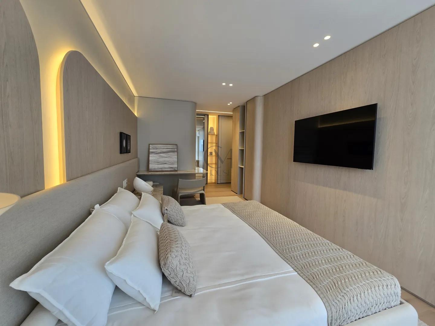 Apartamento impec&aacute;vel mobiliado e decorado no Batel Rua Teixeira Coelho Curitiba - 