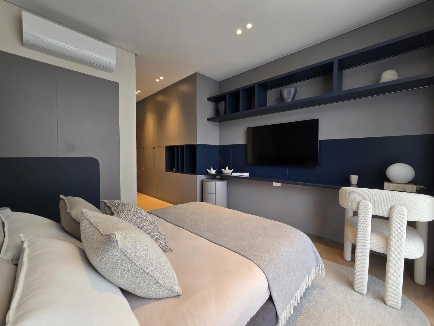Apartamento impec&aacute;vel mobiliado e decorado no Batel Rua Teixeira Coelho Curitiba - 