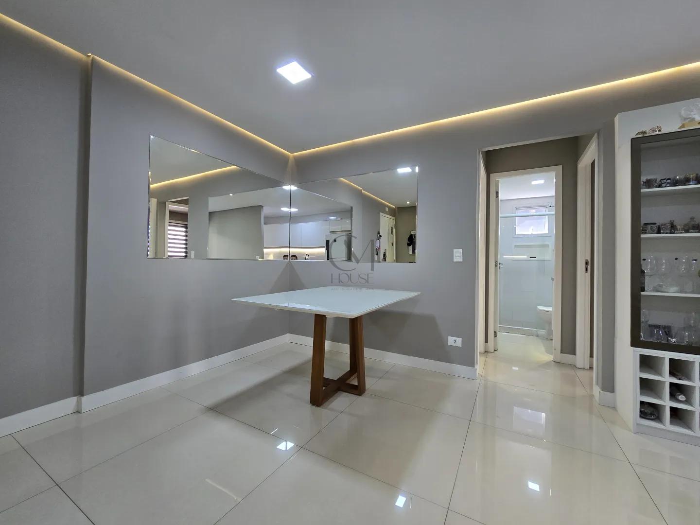 Apartamento garden com 2 quartos semimobiliado, muito espa&ccedil;o e sol Rua Paraíba Curitiba - 