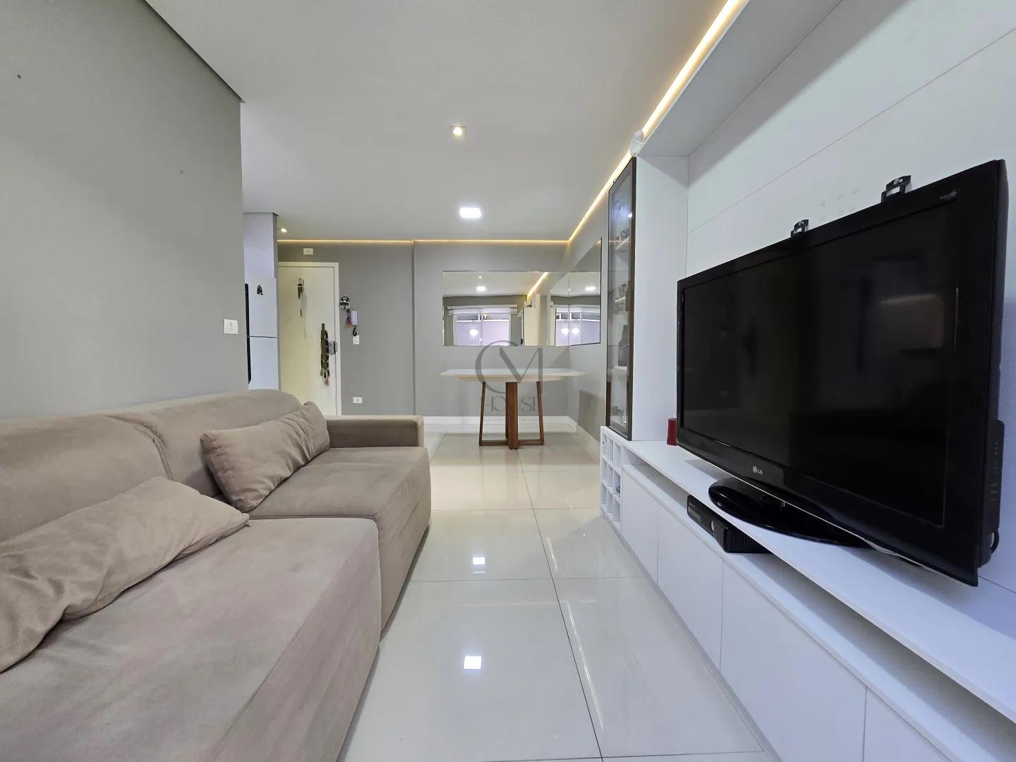 Apartamento garden com 2 quartos semimobiliado, muito espa&ccedil;o e sol Rua Paraíba Curitiba - 