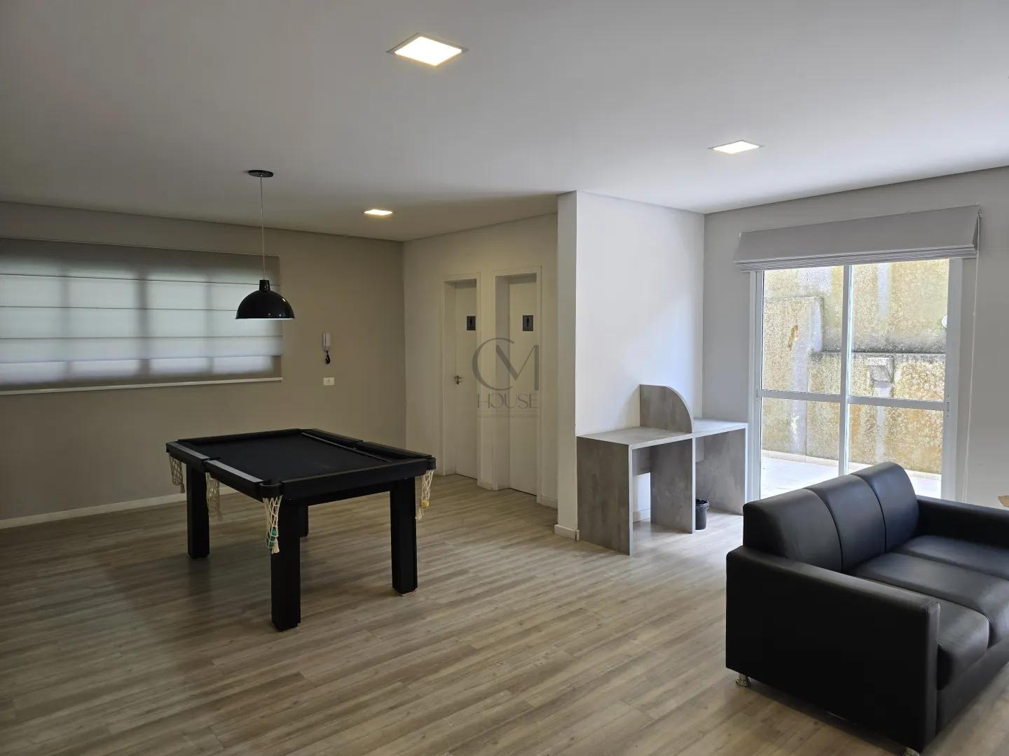 Apartamento garden com 2 quartos semimobiliado, muito espa&ccedil;o e sol Rua Paraíba Curitiba - 