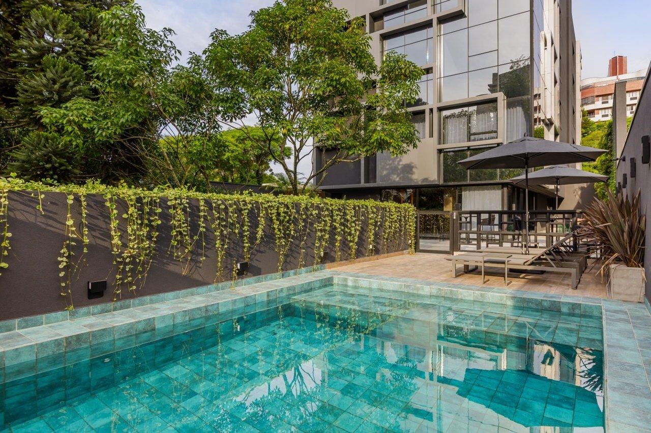 Belíssimo Apartamento com 3 suítes 100% mobiliado no Centro Cívico Rua Vieira dos Santos Curitiba - 