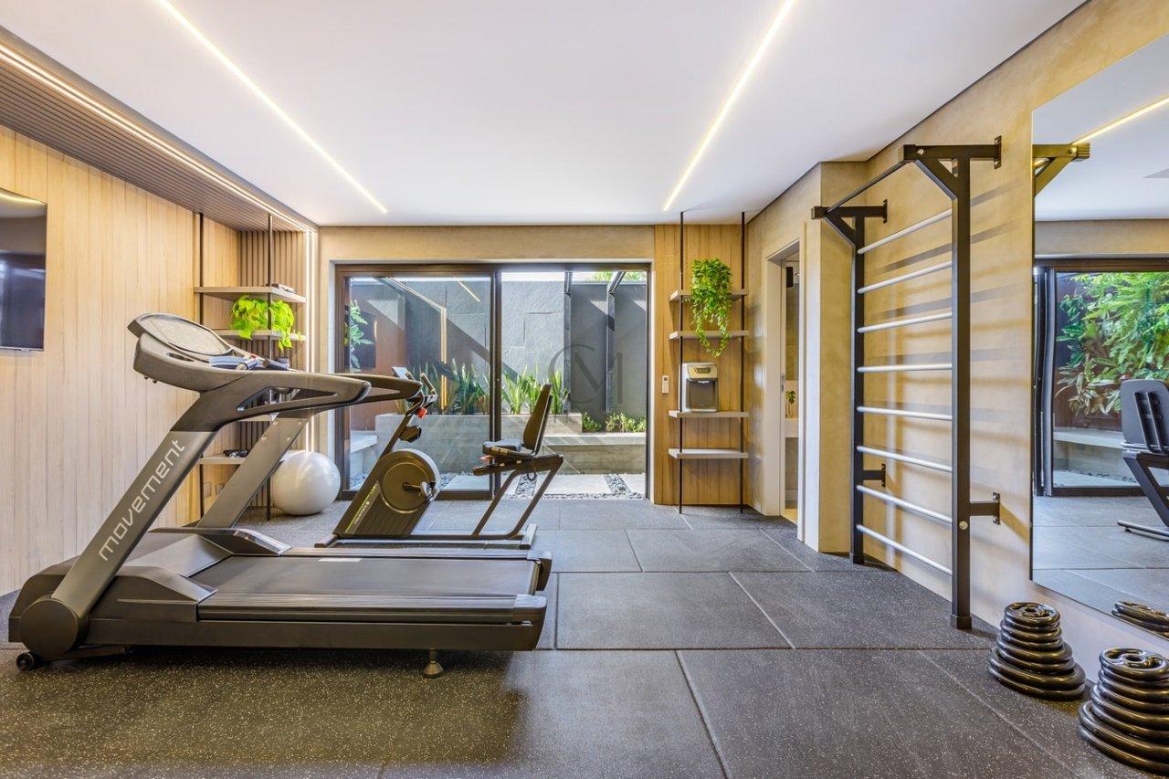 Belíssimo Apartamento com 3 suítes 100% mobiliado no Centro Cívico Rua Vieira dos Santos Curitiba - 