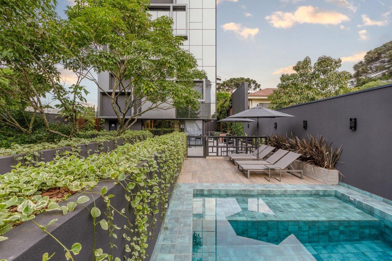 Belíssimo Apartamento com 3 suítes 100% mobiliado no Centro Cívico Rua Vieira dos Santos Curitiba - 