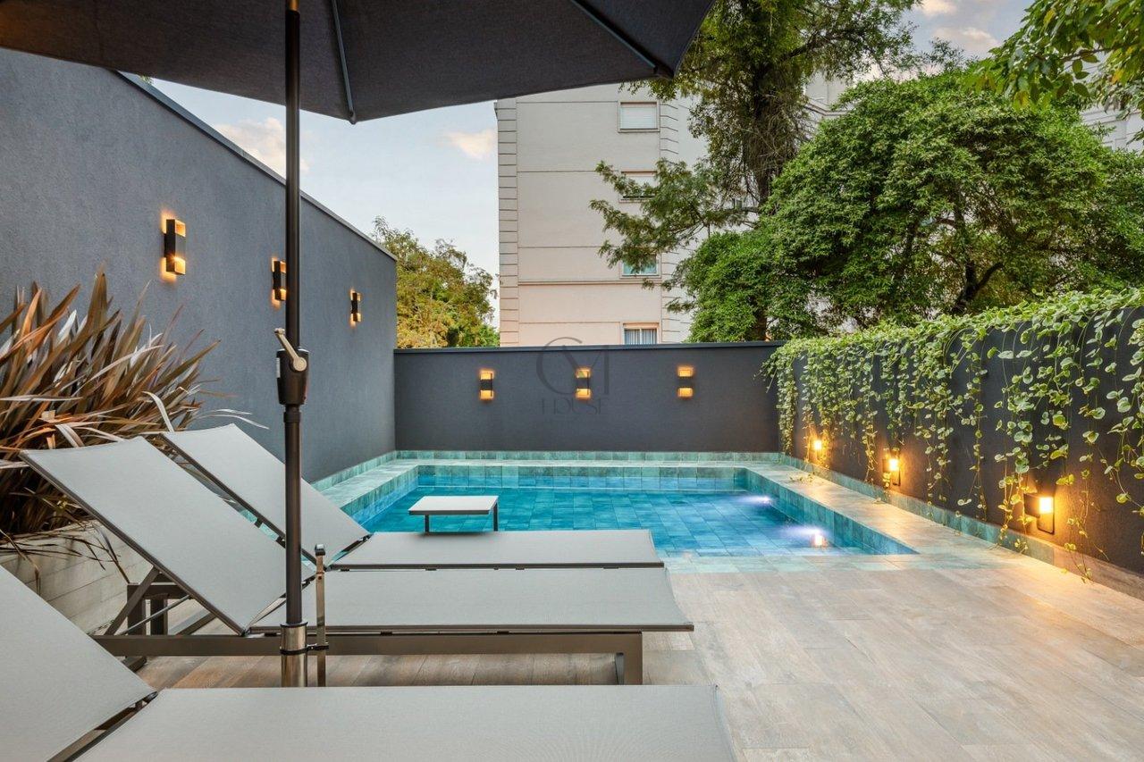 Belíssimo Apartamento com 3 suítes 100% mobiliado no Centro Cívico Rua Vieira dos Santos Curitiba - 