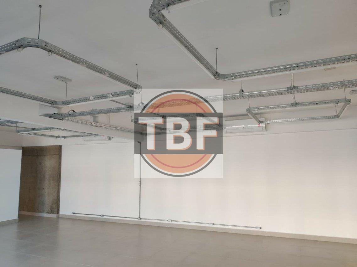 Sala Comercial LOCADA na Chácara Santo Antonio Rua Alexandre Dumas São Paulo - 