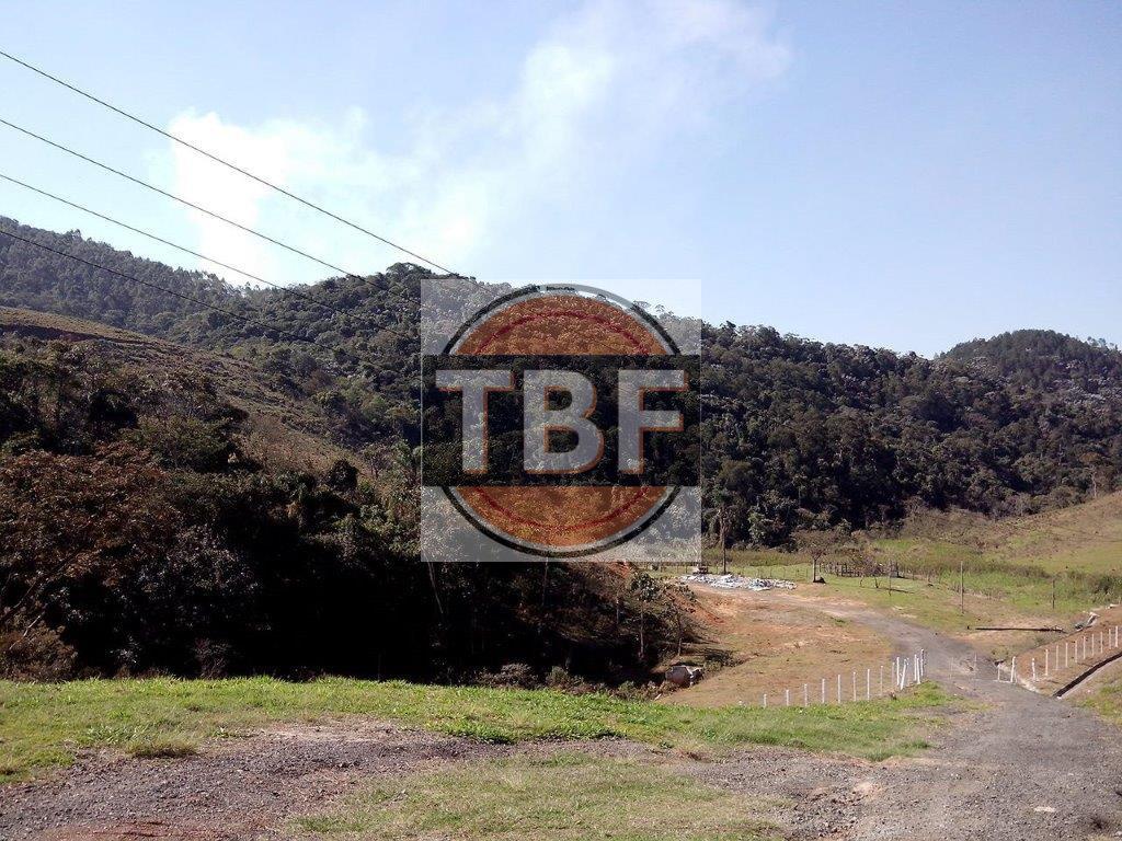 Terreno de frente para a Dutra em Santa Isabel Rodovia Presidente Dutra Santa Isabel - 
