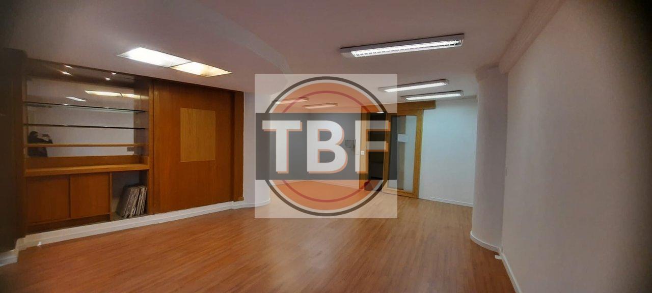 Sala Comercial no Edifício Itália: 60 m² e 2 banheiros Avenida São Luís São Paulo - 