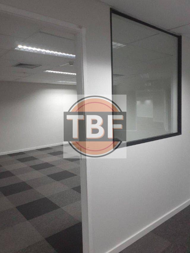 Sala comercial pronta para uso em Pinheiros - São Paulo - 