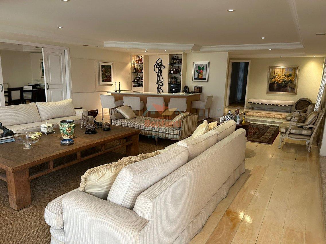 Vendo ou Alugo luxuoso apartamento de 487m2 no Morumbi ao lado da Graded School Avenida José Galante São Paulo - 