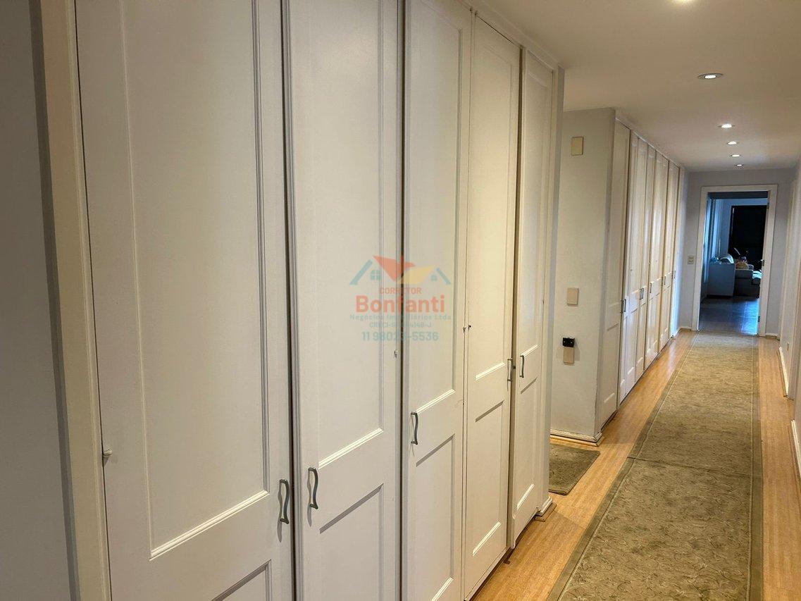 Vendo ou Alugo luxuoso apartamento de 487m2 no Morumbi ao lado da Graded School Avenida José Galante São Paulo - 