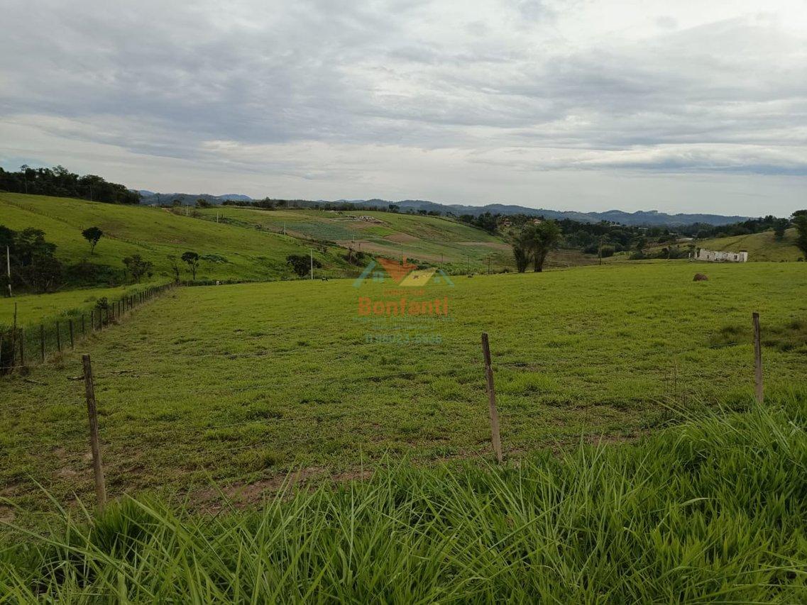 Terreno com 101.000 m2 na Rodovia Ayrton Senna - Mogi das Cruzes - SP Rodovia Ayrton Senna Mogi das Cruzes - 