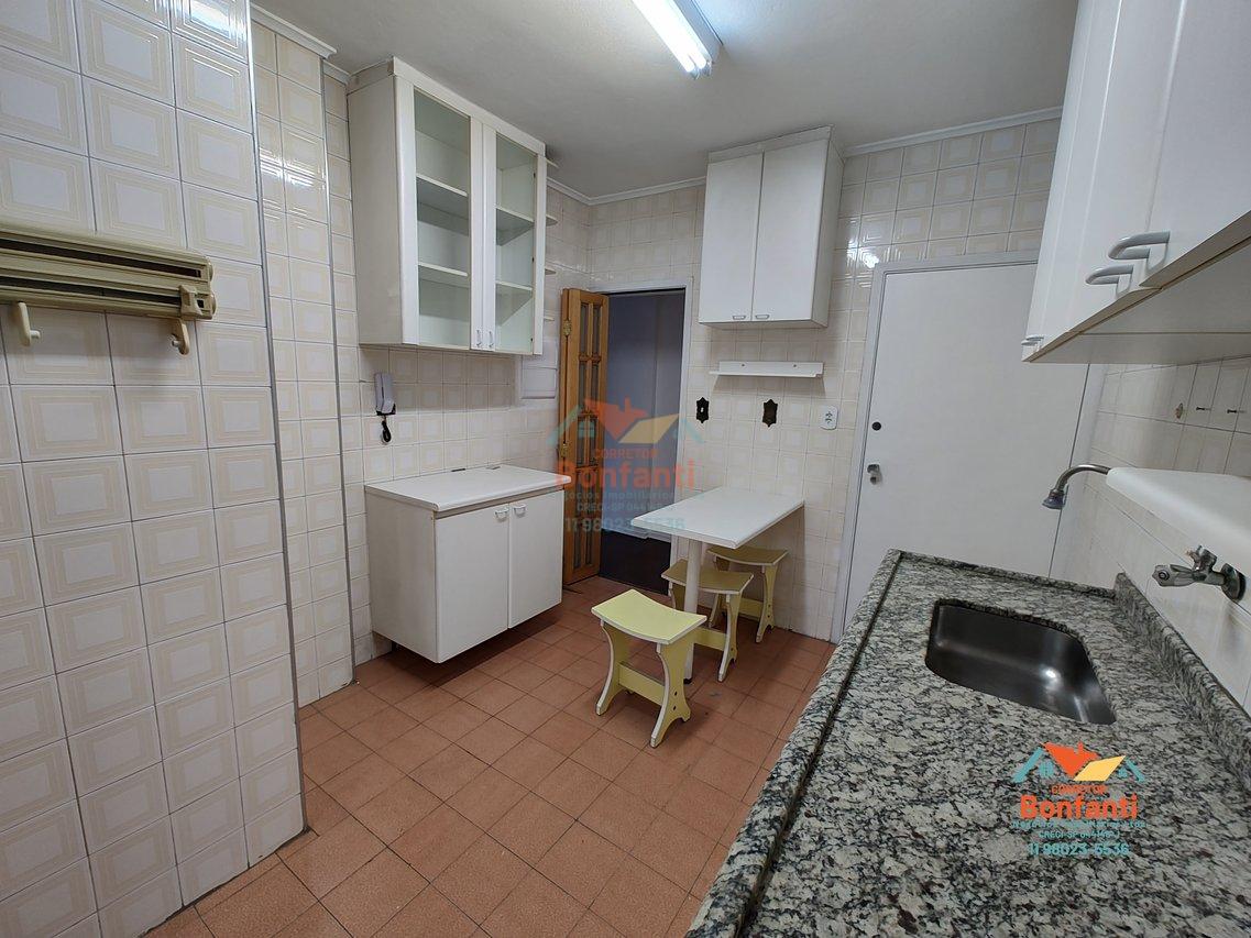 Vendo apartamento na Vila Mariana, 2 dormitórios, 1 vaga. Excelente localização Rua Estela São Paulo - 