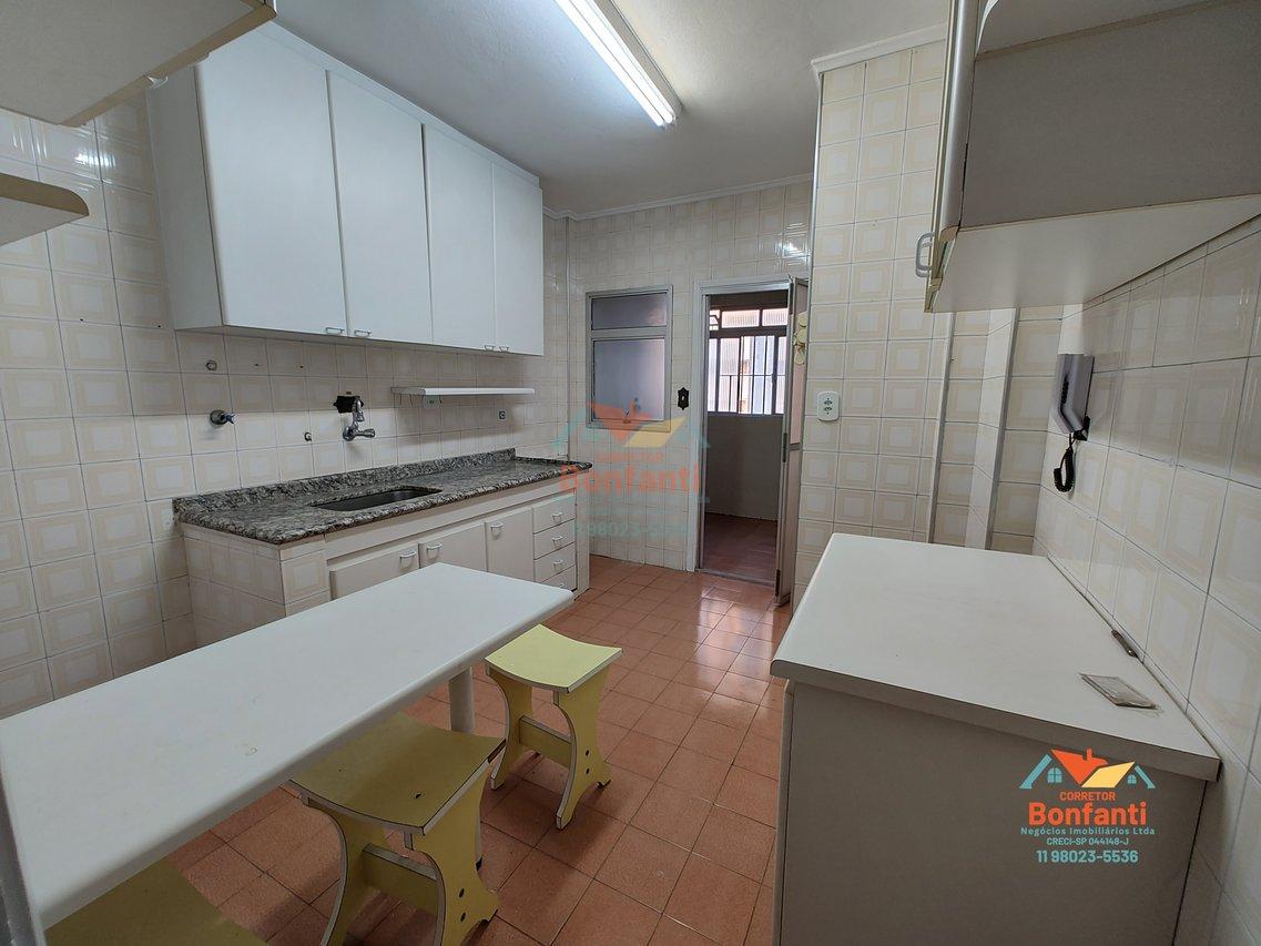 Vendo apartamento na Vila Mariana, 2 dormitórios, 1 vaga. Excelente localização Rua Estela São Paulo - 