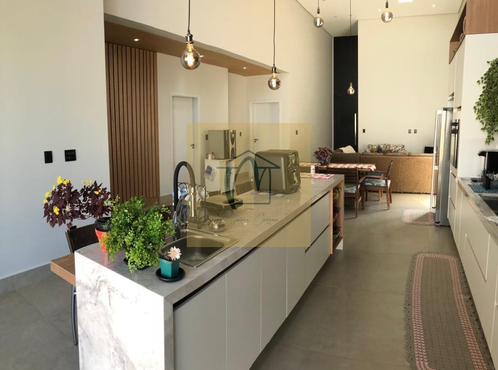 CASA NOVA EM ÓTIMA LOCALIZAÇÃO EM CONDOMÍNIO FECHADO - Vinhedo - 