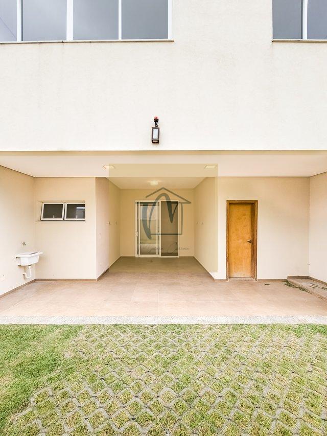 Casa Nova de Alto Padrão no Condomínio Campo de Toscana, Vinhedo/SP - Vinhedo - 