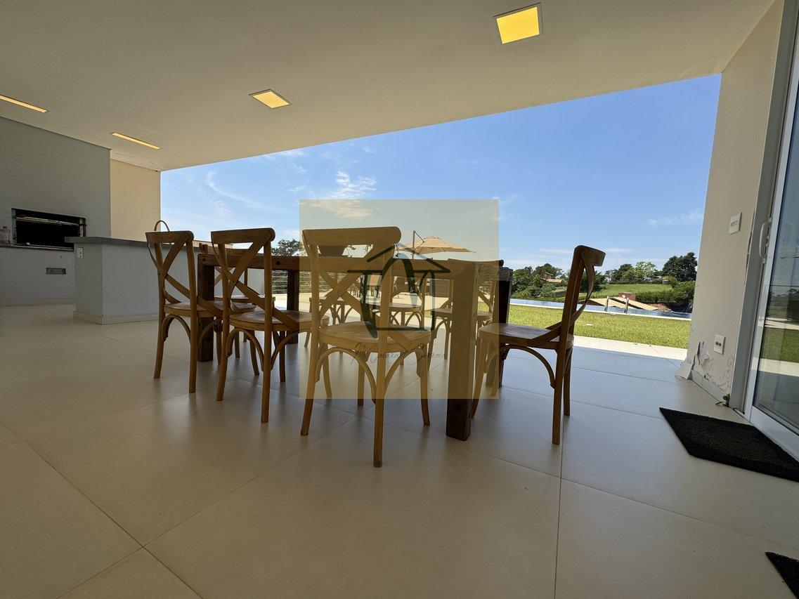 Casa a Venda no Condominio Santa Fé em Vinhedo/SP - Vinhedo - 