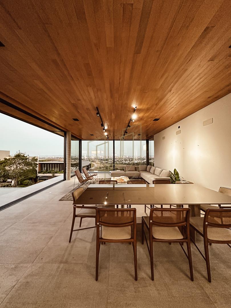 Mans&atilde;o de luxo com projeto contempor&acirc;neo com 5 su&iacute;tes em Urbanova - S&atilde;o Jos&eacute; dos Campos/SP  São José dos Campos - 